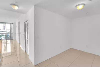 79 SW 12th St #1210, Miami, FL 33130 - Photo 8