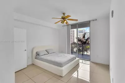 79 SW 12th St #1210, Miami, FL 33130 - Photo 10