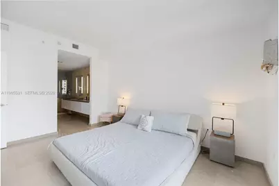 88 SW 7th St #1010, Miami, FL 33130 - Photo 18
