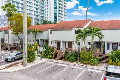 1901 NW S River Dr #30C, Miami, FL 33125 - Photo 2