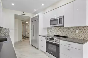 19500 Turnberry Way, Aventura, FL 33180 - Photo 12