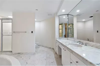 19500 Turnberry Way #15E, Aventura, FL 33180 - Photo 22