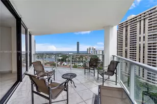 19500 Turnberry Way, Aventura, FL 33180 - Photo 32
