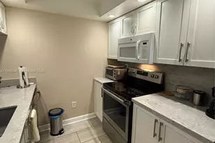 608 Waterside Dr, Hypoluxo, FL 33462 - Photo 2