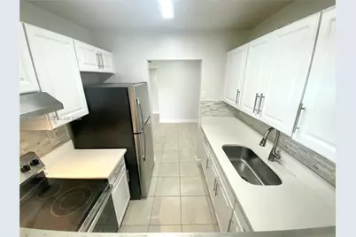 400 NE 1st St #105, Hallandale Beach, FL 33009 - Photo 4