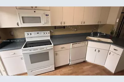 5795 NW 109th Ave #3, Doral, FL 33178 - Photo 6