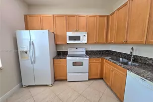 6841 N Lakeside Cir N, Davie, FL 33314 - Photo 16