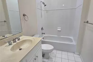 6841 N Lakeside Cir N, Davie, FL 33314 - Photo 44