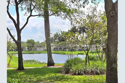 6841 N Lakeside Cir N #109-1, Davie, FL 33314 - Photo 62