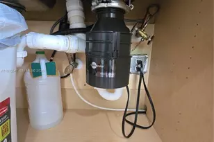 6841 N Lakeside Cir N, Davie, FL 33314 - Photo 20