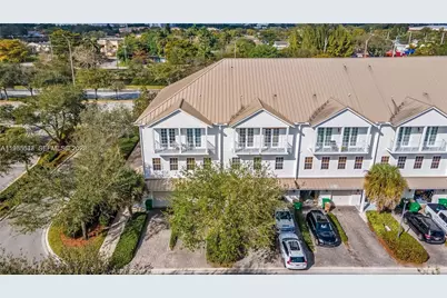 6841 N Lakeside Cir N #109-1, Davie, FL 33314 - Photo 1