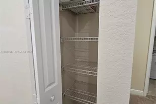 6841 N Lakeside Cir N, Davie, FL 33314 - Photo 52
