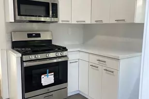 771 NE 137th St, North Miami, FL 33161 - Photo 6