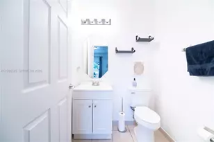 3624 NW 29th Pl, Lauderdale Lakes, FL 33311 - Photo 14