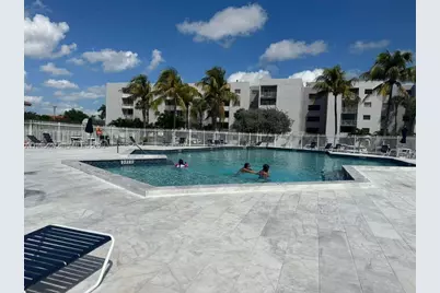 8185 NW 7th St #319, Miami, FL 33126 - Photo 18