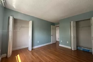 8185 NW 7th St, Miami, FL 33126 - Photo 12