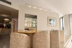 20281 E Country Club Dr, Aventura, FL 33180 - Photo 14