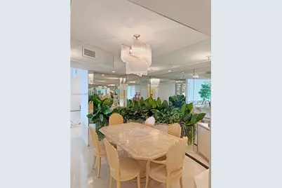 20281 E Country Club Dr #2409, Aventura, FL 33180 - Photo 12