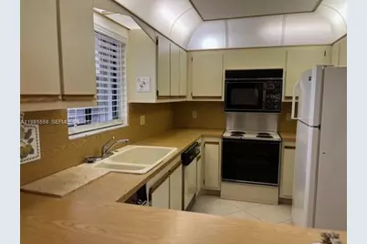 12524 Shoreline Dr #104, Wellington, FL 33414 - Photo 2