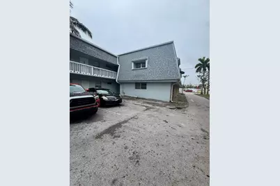 4251 NW 5th St #106, Plantation, FL 33317 - Photo 2