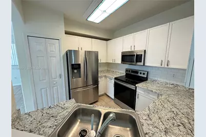 24304 SW 109th Ave #24304, Homestead, FL 33032 - Photo 4