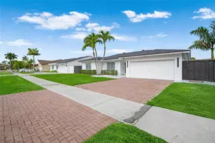 12835 SW 119th Terrace, Miami, FL 33186 - Photo 4