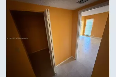 4848 NW 24th Ct #232, Lauderdale Lakes, FL 33313 - Photo 8