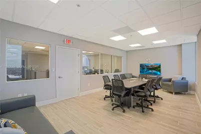 12550 Biscayne Blvd #902, North Miami, FL 33181 - Photo 10
