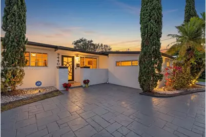 9440 SW 54th St, Miami, FL 33165 - Photo 6