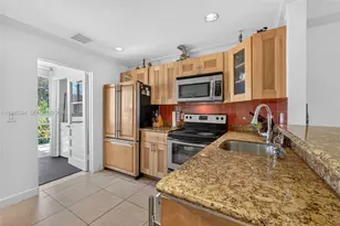 3777 NW 78th Ave, Davie, FL 33024 - Photo 16