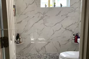 7303 NW 57th Dr, Tamarac, FL 33321 - Photo 8