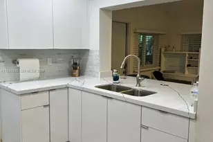 7303 NW 57th Dr, Tamarac, FL 33321 - Photo 2