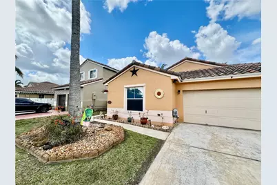 2102 NW 193rd Ave, Pembroke Pines, FL 33029 - Photo 4