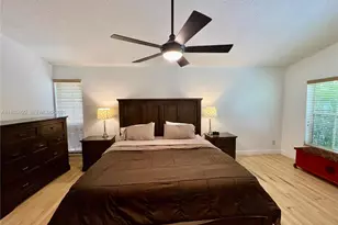 2102 NW 193rd Ave, Pembroke Pines, FL 33029 - Photo 14