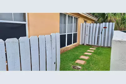 2102 NW 193rd Ave, Pembroke Pines, FL 33029 - Photo 36