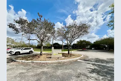 2102 NW 193rd Ave, Pembroke Pines, FL 33029 - Photo 44