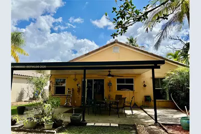 2102 NW 193rd Ave, Pembroke Pines, FL 33029 - Photo 26