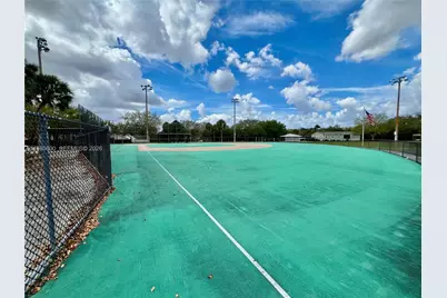 2102 NW 193rd Ave, Pembroke Pines, FL 33029 - Photo 80