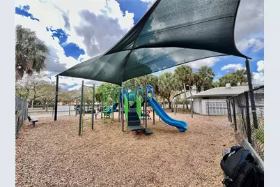 2102 NW 193rd Ave, Pembroke Pines, FL 33029 - Photo 76