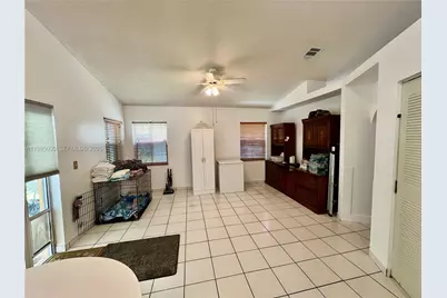 2102 NW 193rd Ave, Pembroke Pines, FL 33029 - Photo 12