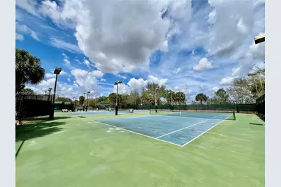 2102 NW 193rd Ave, Pembroke Pines, FL 33029 - Photo 46