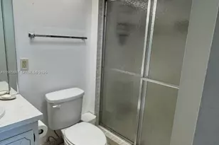 3675 N Country Club Dr, Aventura, FL 33180 - Photo 12