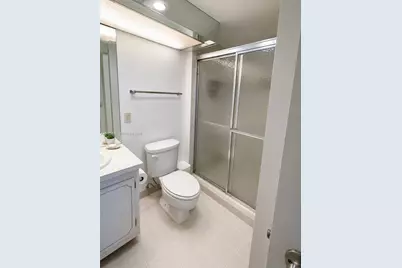 3675 N Country Club Dr #508, Aventura, FL 33180 - Photo 10