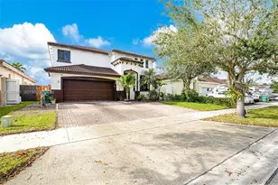 22542 SW 103rd Ct, Cutler Bay, FL 33190 - Photo 1