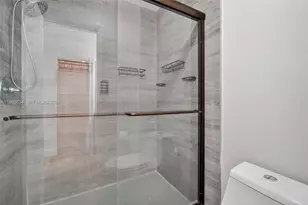 1451 NW 92nd Ave, Pembroke Pines, FL 33024 - Photo 24