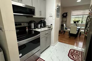 8657 SW 5th St, Pembroke Pines, FL 33025 - Photo 8