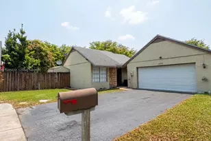 1433 Kittiwake Ct, Homestead, FL 33035 - Photo 2