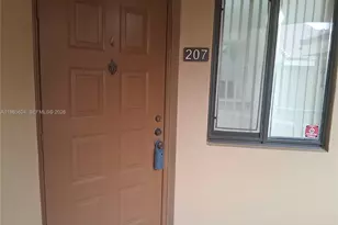 15495 N Miami Lakeway N, Miami Lakes, FL 33014 - Photo 8