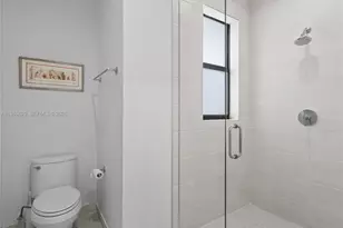 8281 NW 48th Terrace, Doral, FL 33166 - Photo 38