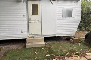 2875 NW 167th Terrace, Miami Gardens, FL 33056 - Photo 2